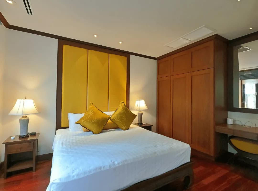 Exclusive 4 Bedroms and Office Rooms Villa 1300 Sqm. With Private Pool For Sale In Bangtao Phuket — Photo 1