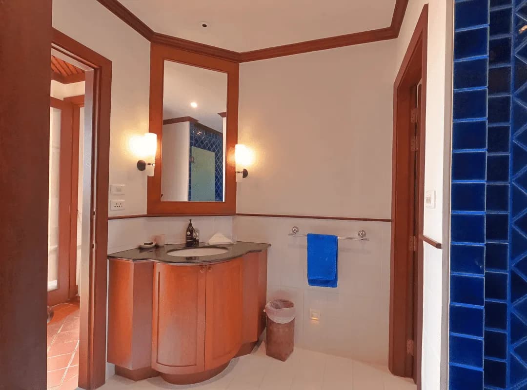 Exclusive 4 Bedroms and Office Rooms Villa 1300 Sqm. With Private Pool For Sale In Bangtao Phuket — Thumbnail 23