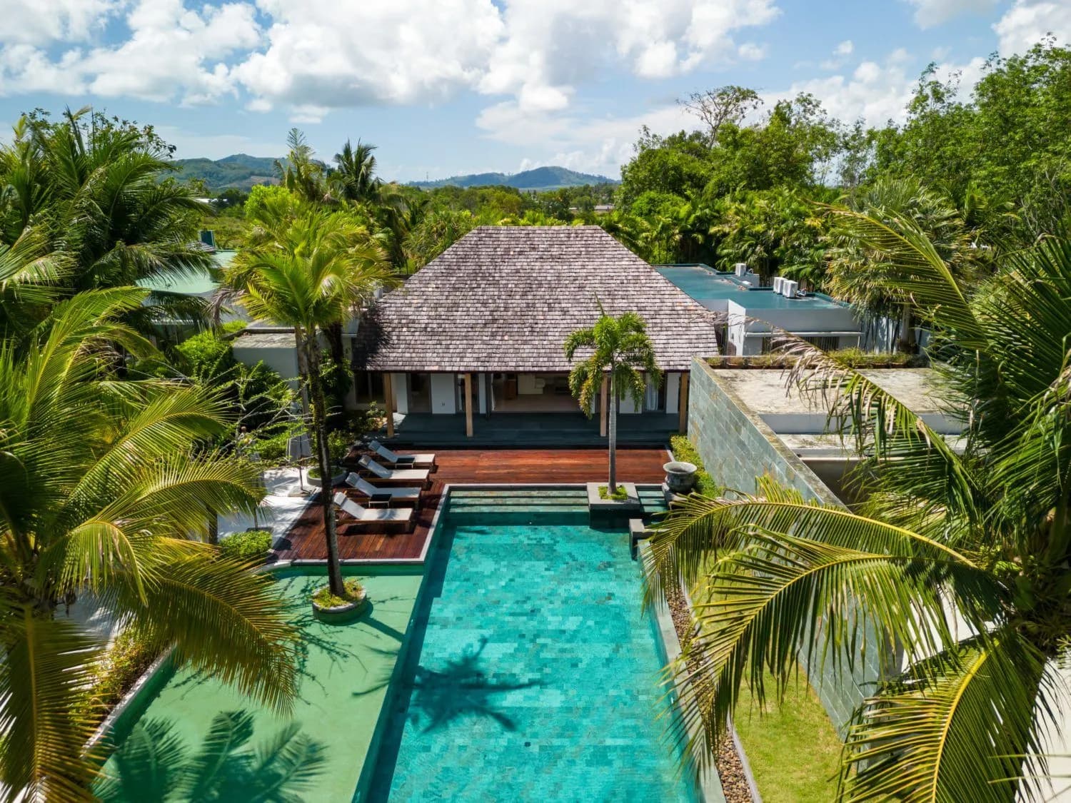 4 Bedrooms Villa 1537 sqm. With Private Pool For Sale In Choeng Thale Phuket — Thumbnail 3