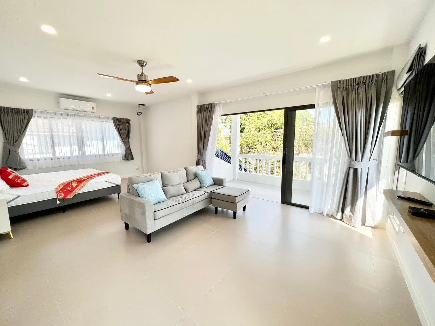 Luxury 4 bedrooms villa for rent in Choeng Thale — Thumbnail 10