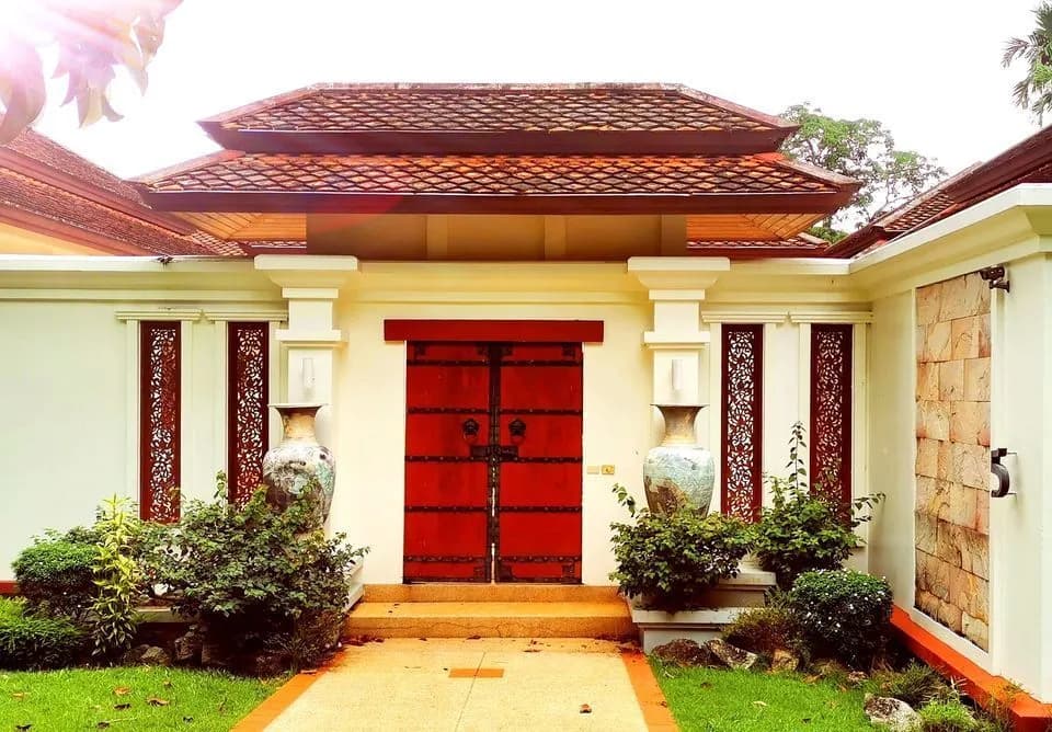 Large garden 5 bedrooms villa for rent in Thalang — Thumbnail 2