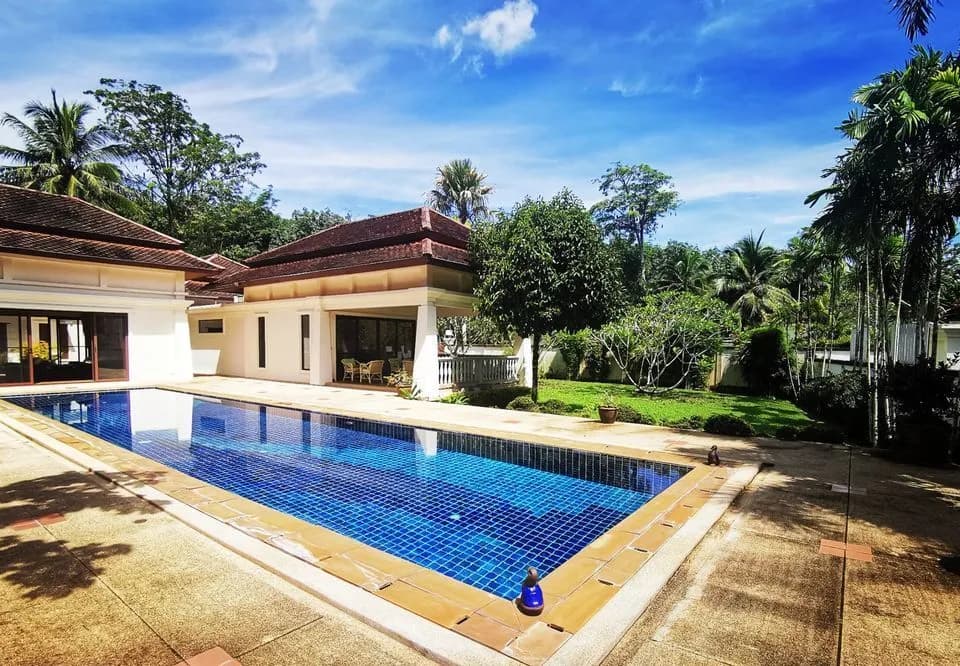 Large garden 5 bedrooms villa for rent in Thalang — Thumbnail 5