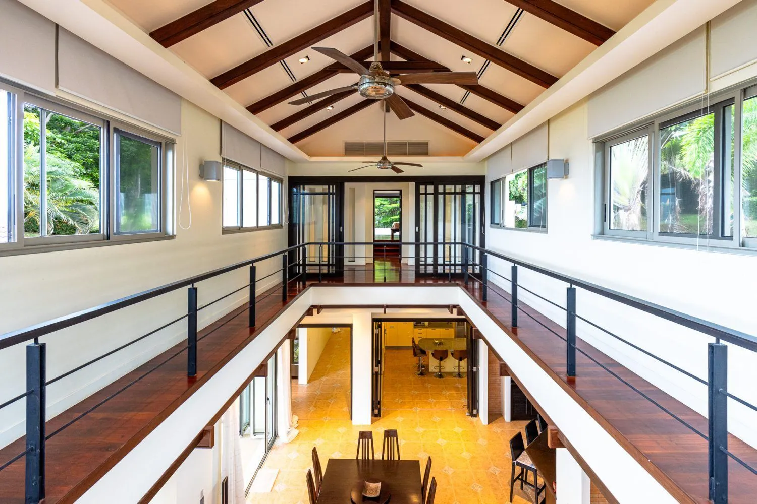 5 Bedrooms Sea View Villa 2092.4 Sqm. For Sale In Ao Por Phuket — Photo 1