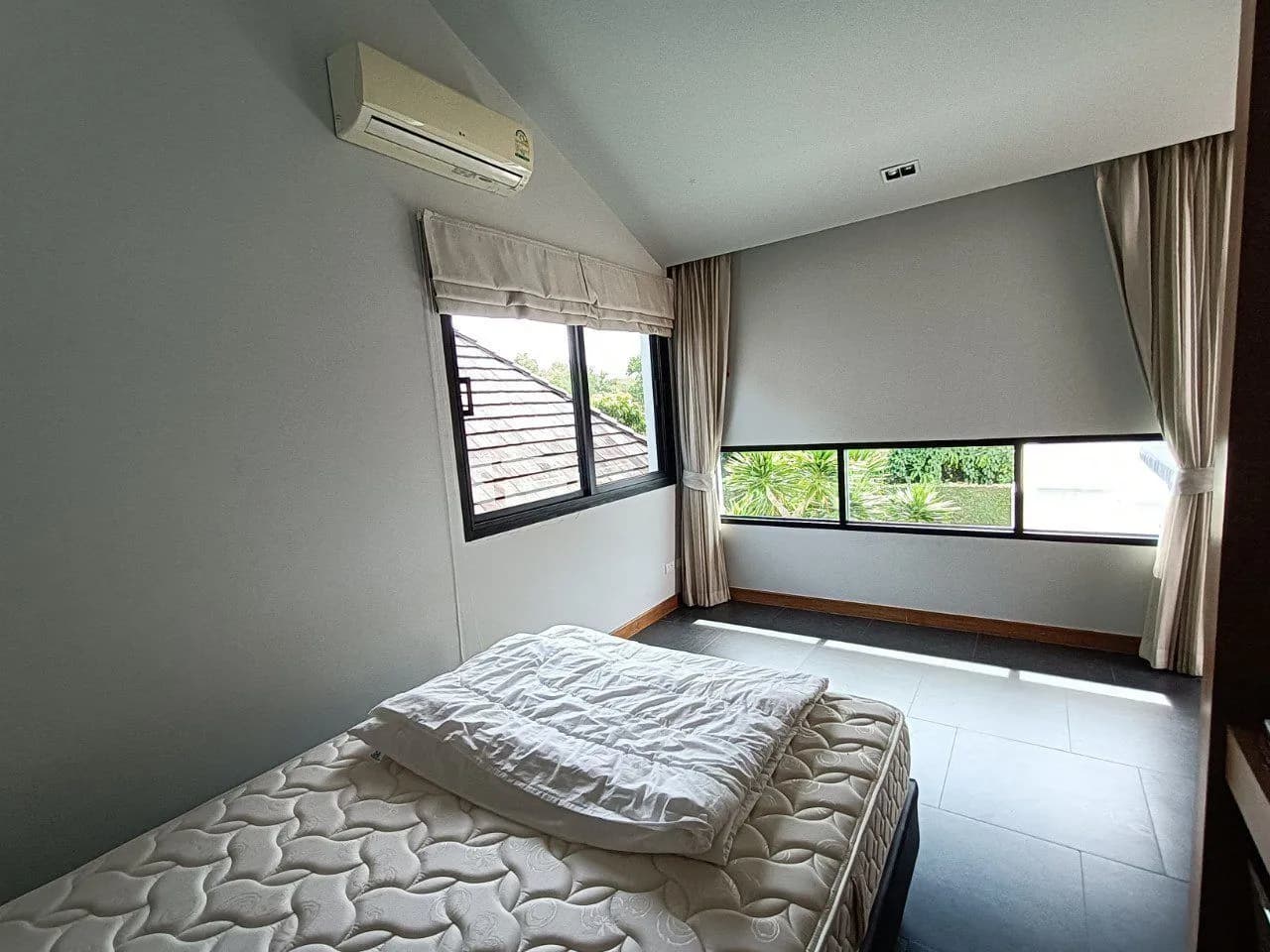 3 Bedrooms Pool Villa Land Area 263.60 Sqm. With Private Pool For Sale In Choeng Thale Phuket — Thumbnail 3