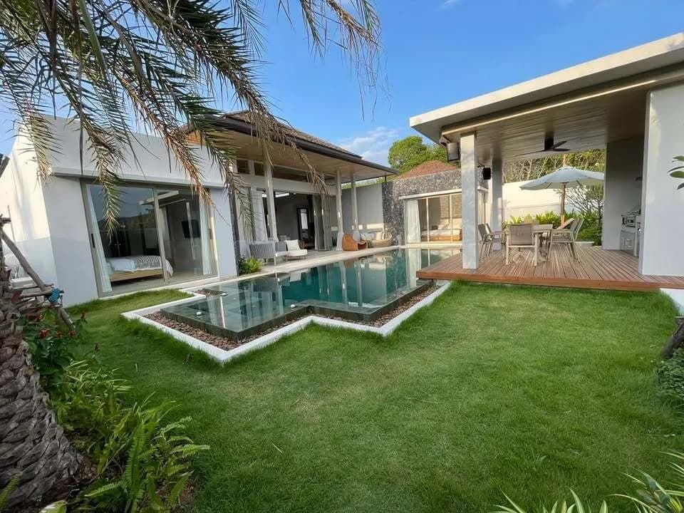 Botanica The Lake side – 3 bedrooms with private pool for rent in Layan
