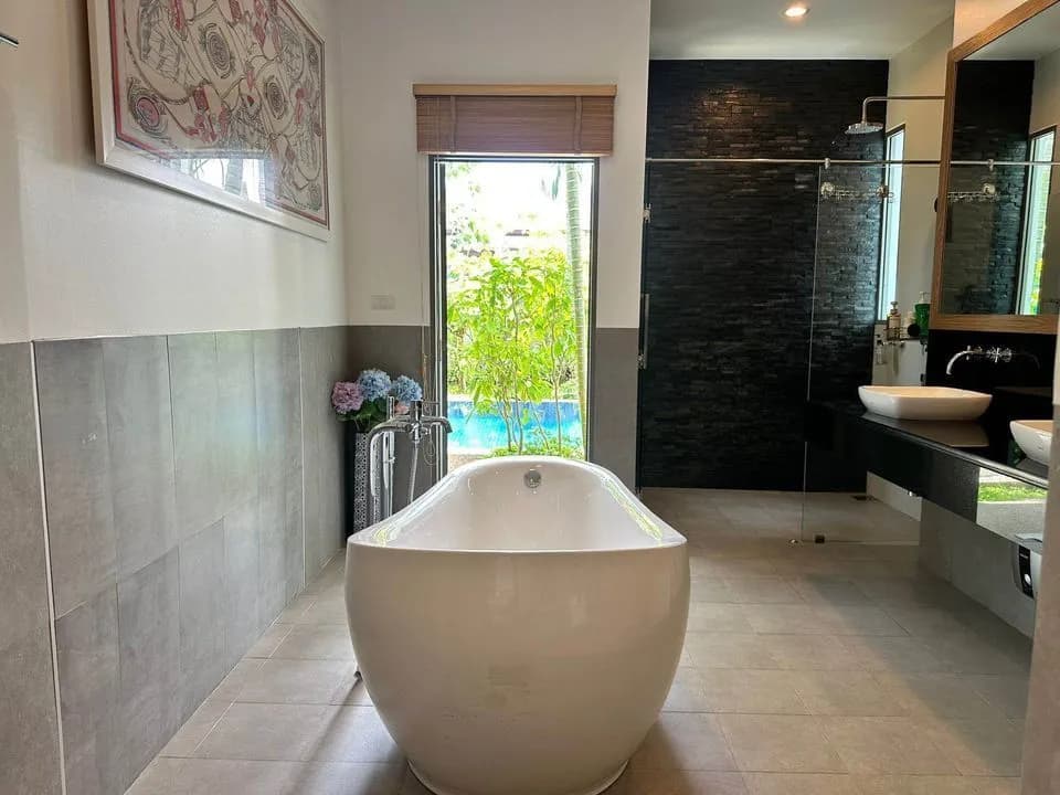 Spacious 3 bedroom with private pool for rent in Layan Beach — Thumbnail 7