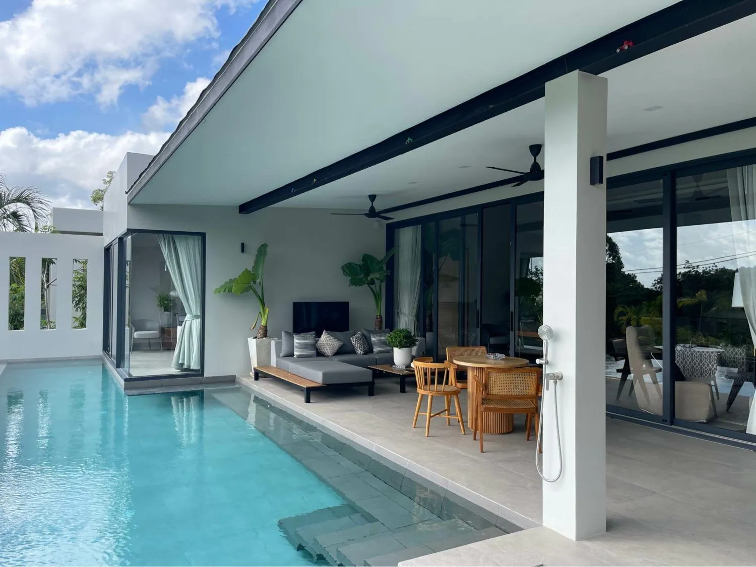 Manik Hillside – Moutain view 3 bedrooms with private pool for rent — Photo 1