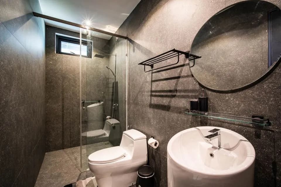 Elegant 3-Bedroom Pool Villa at Granary Villas in Bangtao, Phuket — Thumbnail 9
