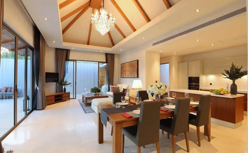 Luxurious 4-Bedroom Villa with Private Pool for Yearly Rent in Anchan Hill, Choeng Thale — Photo 1