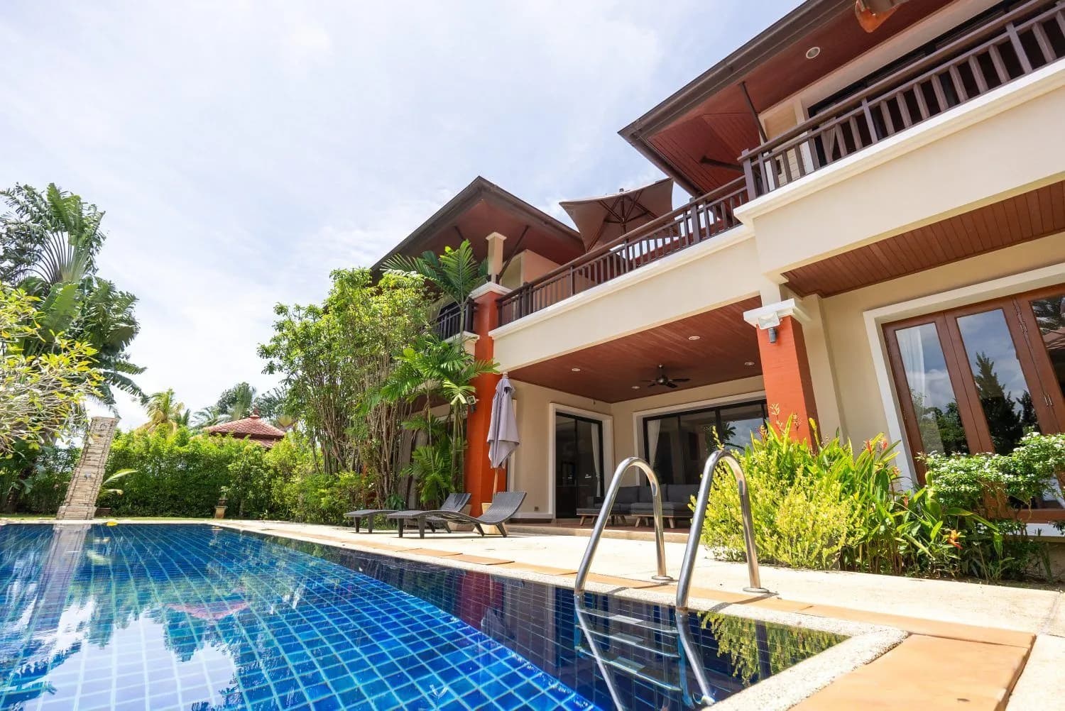 Angsana Laguna Villa – 4 bedrooms pool villa with big garden for rent near Bangtao Beach — Thumbnail 3