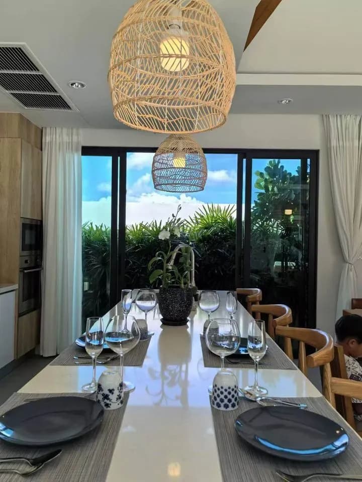 Stunning 4-Bedroom Pool Villa for Yearly Rent in Choeng Thale, Phuket — Thumbnail 9