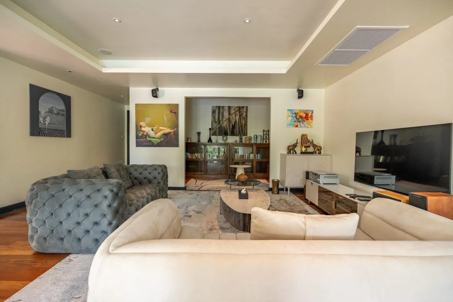 Luxury Beachfront Villa at Maan Tawan – 6 bedrooms with private pool — Photo 1