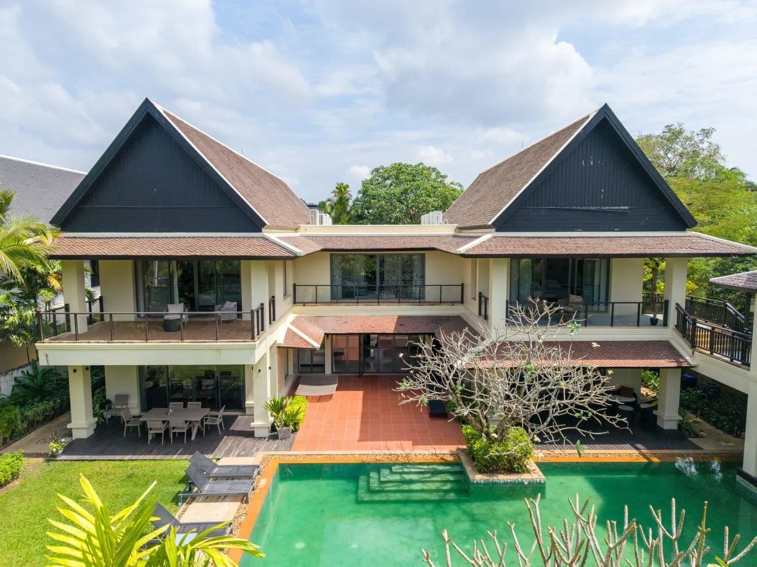 Luxury Beachfront Villa at Maan Tawan – 6 bedrooms with private pool — Thumbnail 5