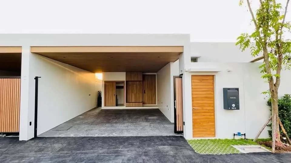 Luxury Mouana 4-Bedroom Pool Villa for Rent in Chalong, Phuket — Thumbnail 11