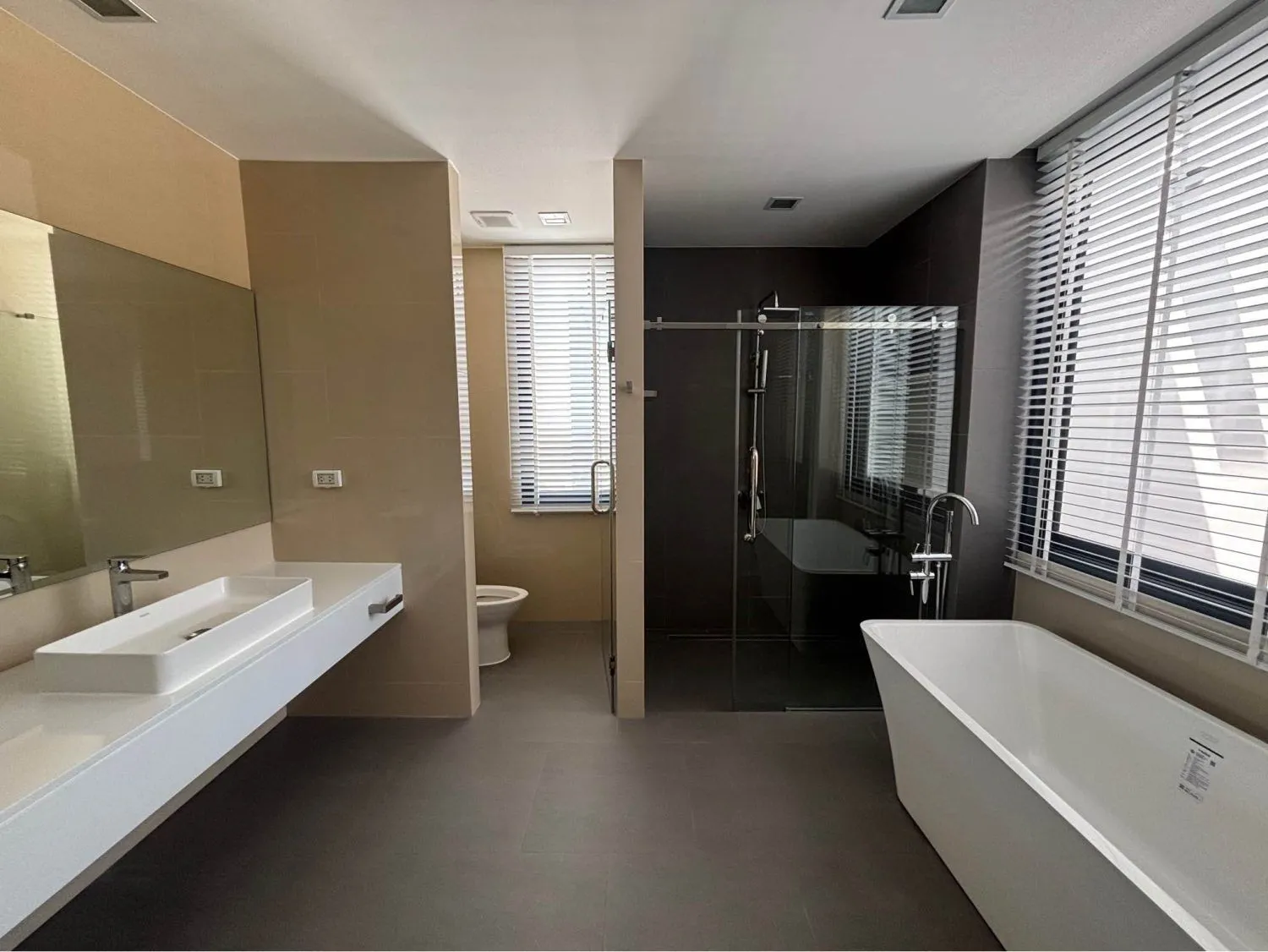 Exclusive 5-Bedroom Pool Villa for Rent in Laguna Park 2 – Brand New — Thumbnail 2