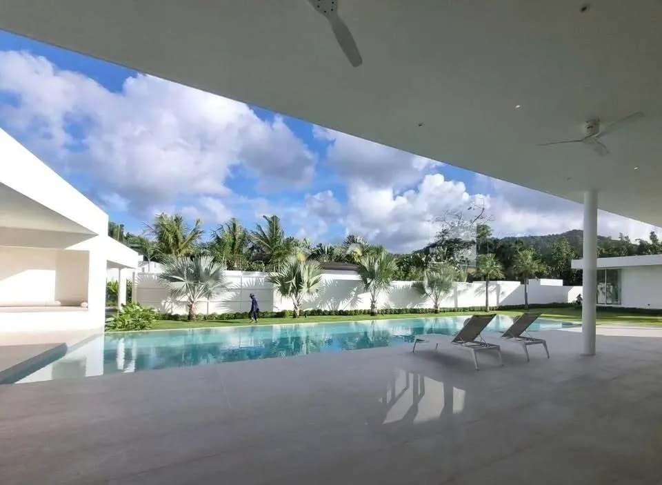 Elegant 4-Bedroom Pool Villa for Rent in Bang Jo, Phuket — Photo 1