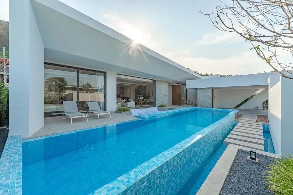 Elegant 3-Bedroom Pool Villa at Clover Residence – Prime Location in Phuket — Thumbnail 14