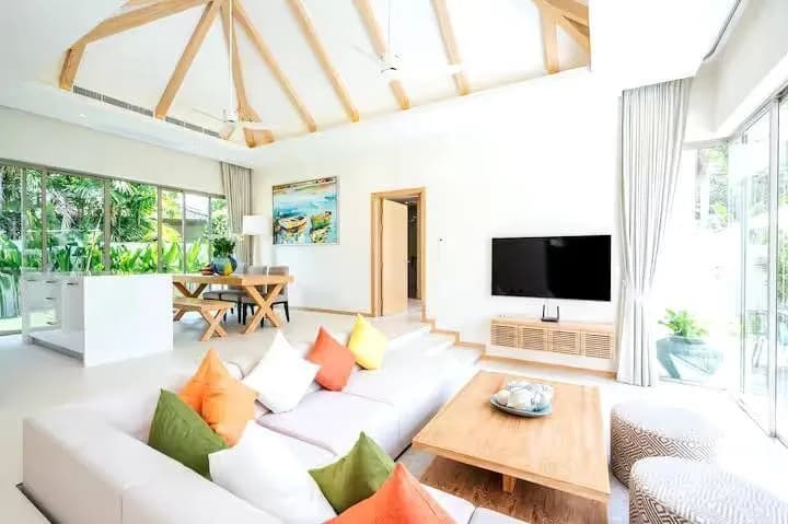 Elegant 3-Bedroom Villa with Private Pool in Trichada Breeze, Bang Tao, Phuket — Photo 1