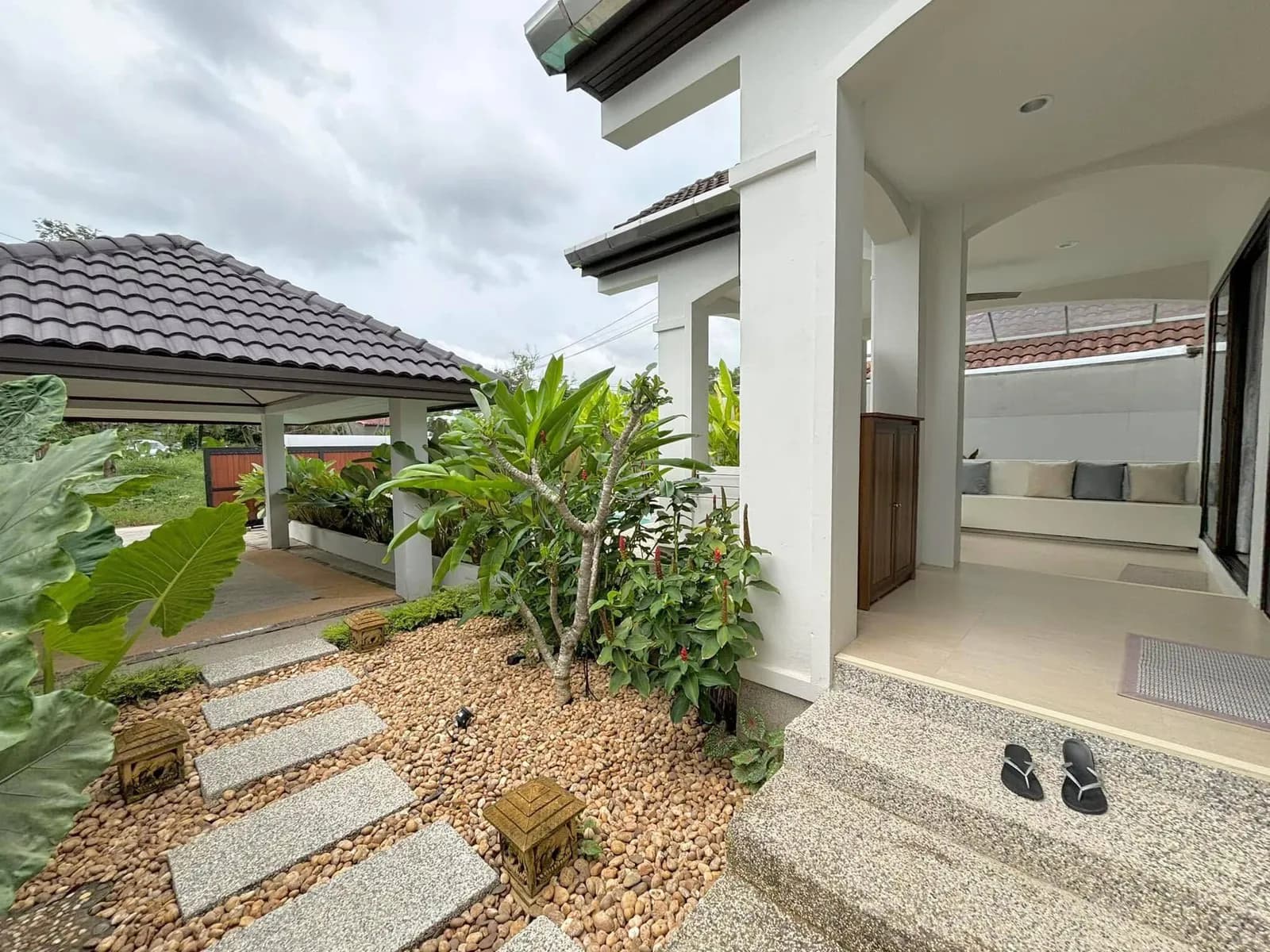 Luxurious 3-Bedroom Pool Villa for Rent in Cherng Talay, Phuket | SC21042550 — Thumbnail 2
