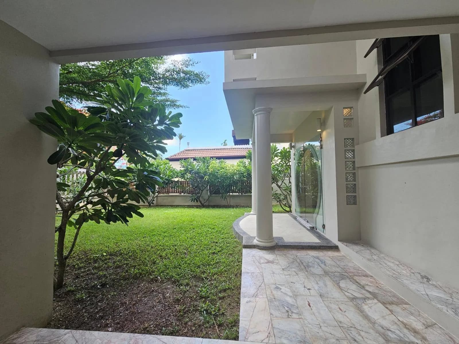 Spacious 4-Bedroom Modern Home with Garden for Rent Near Kajonkiet School, Kathu — Thumbnail 10