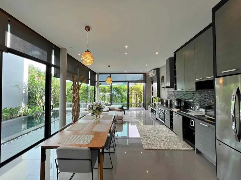 Stylish 3-Bedroom Villa for Rent at Wallaya Villas, Choeng Thale, Phuket — Thumbnail 4