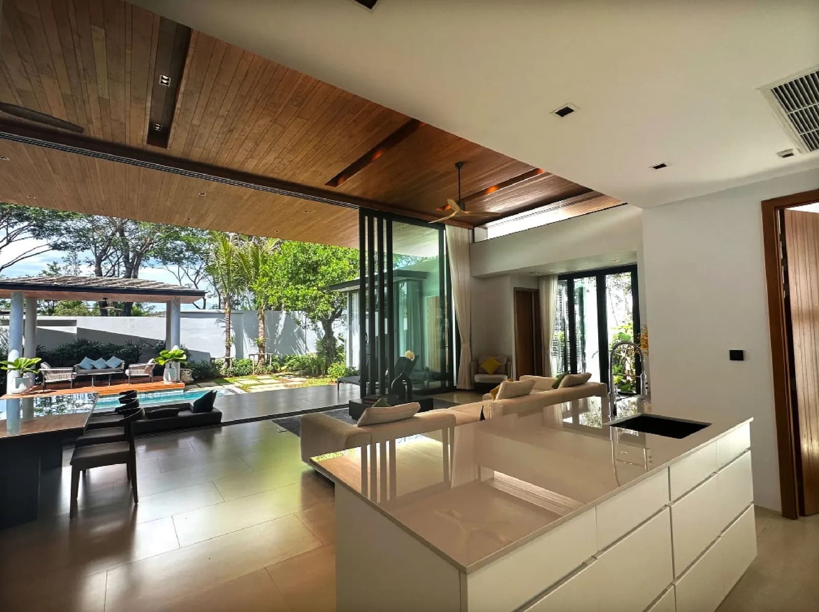 Modern 3-Bedroom Luxury Villa for Rent at Botanica Foresta, Phuket | BD13052501 — Thumbnail 5