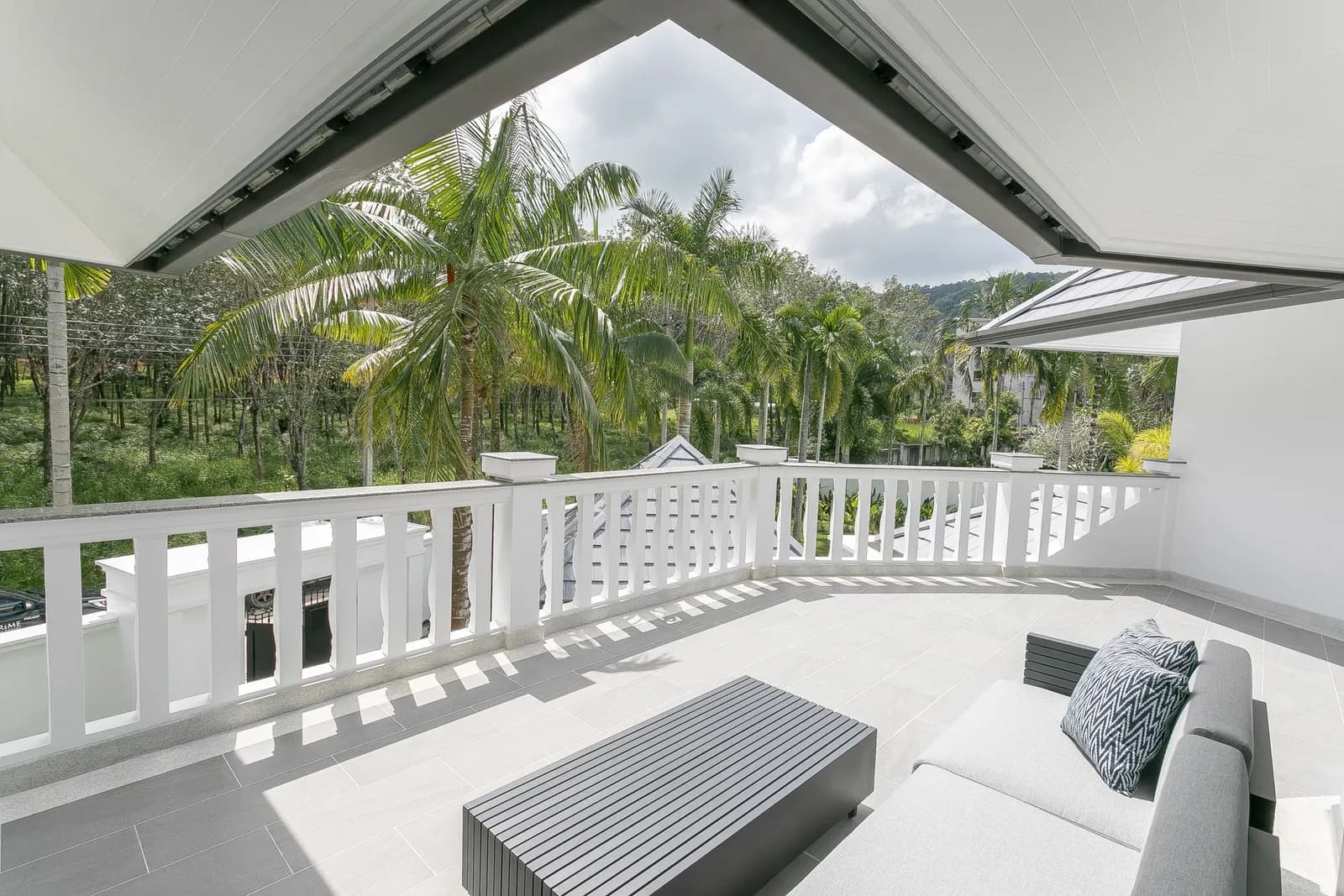 Luxurious 5-Bedroom Villa For Sale | SC16072551 — Thumbnail 7