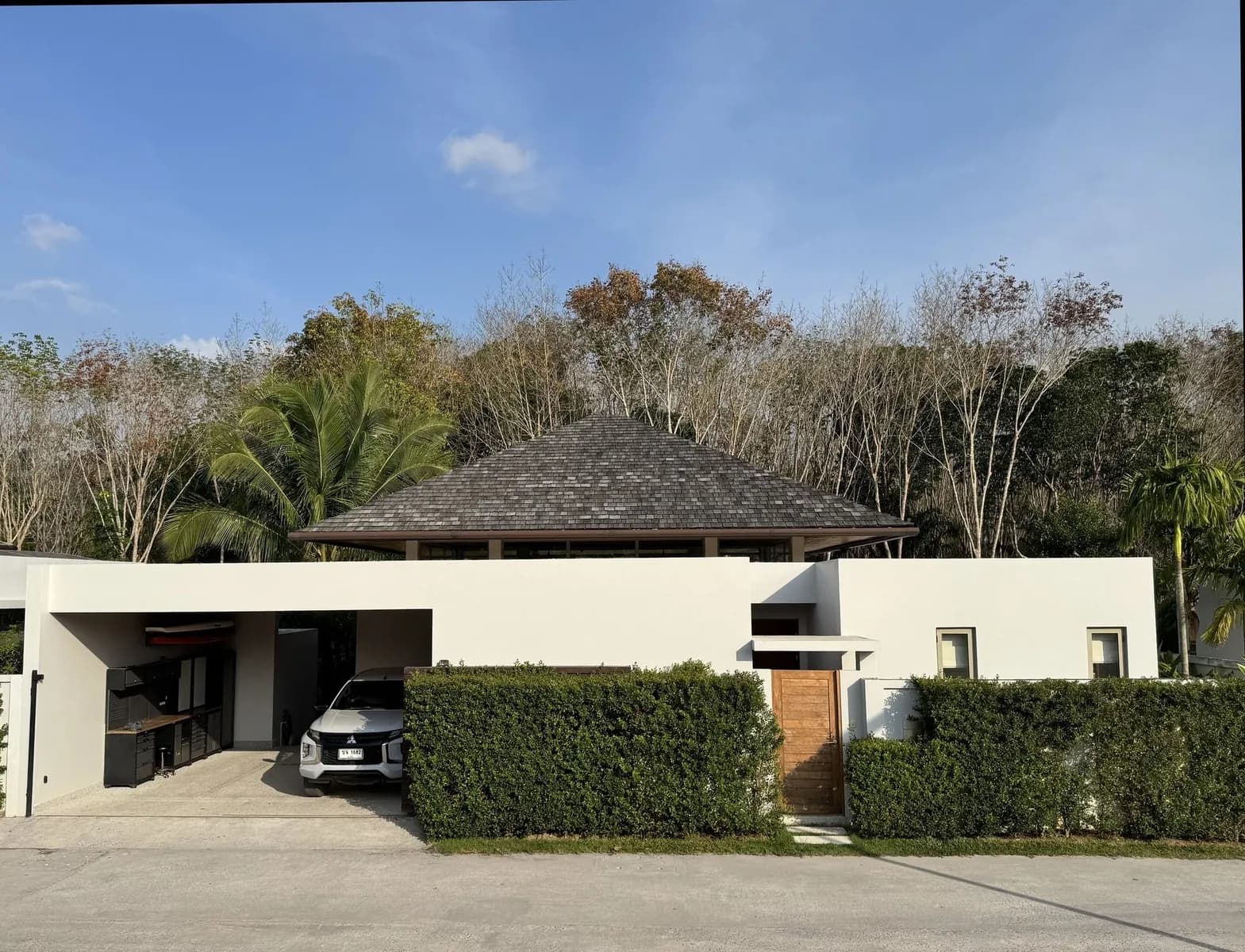 Botanica 3-Bedroom Luxury Pool Villa for Rent with Forest View near Layan, Phuket — Thumbnail 4