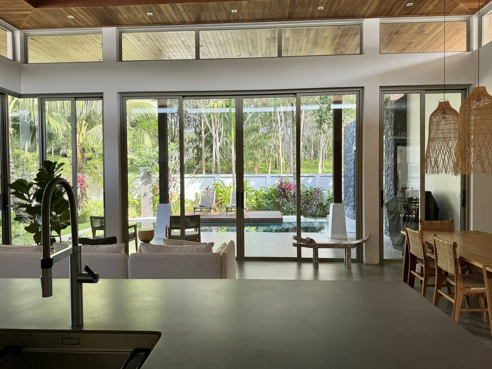 Botanica 3-Bedroom Luxury Pool Villa for Rent with Forest View near Layan, Phuket — Thumbnail 14