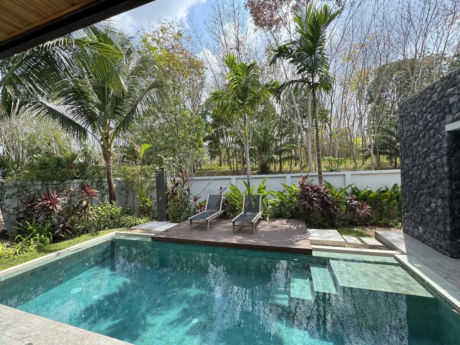 Botanica 3-Bedroom Luxury Pool Villa for Rent with Forest View near Layan, Phuket — Thumbnail 17