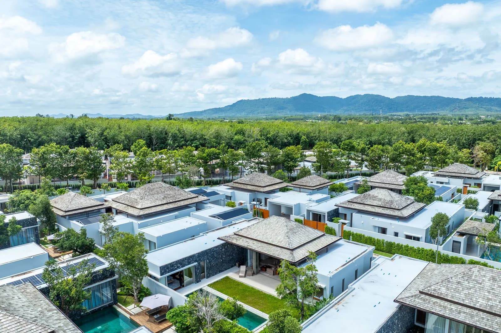 New 4-Bedroom Private Pool Villa for Rent in Botanica Foresta, Phuket — Photo 1