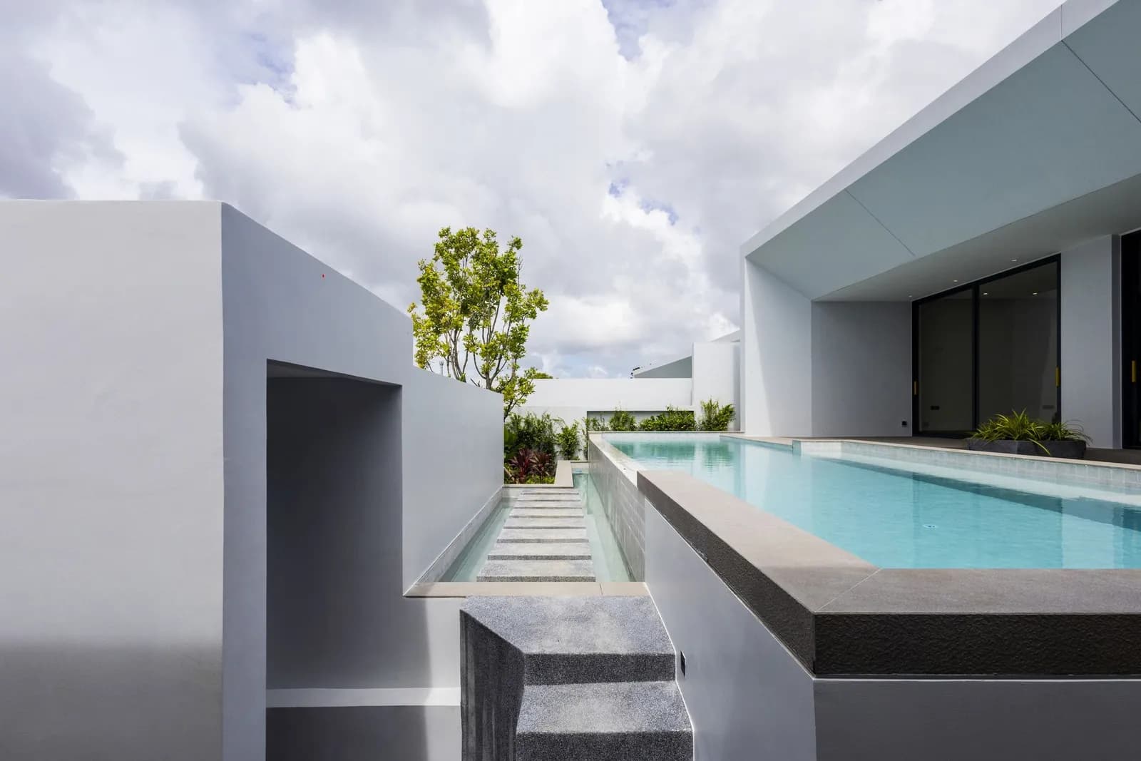 Clover Residence: Luxurious 3-Bedroom Villa in Laguna for Sale | SD29072550 — Thumbnail 14
