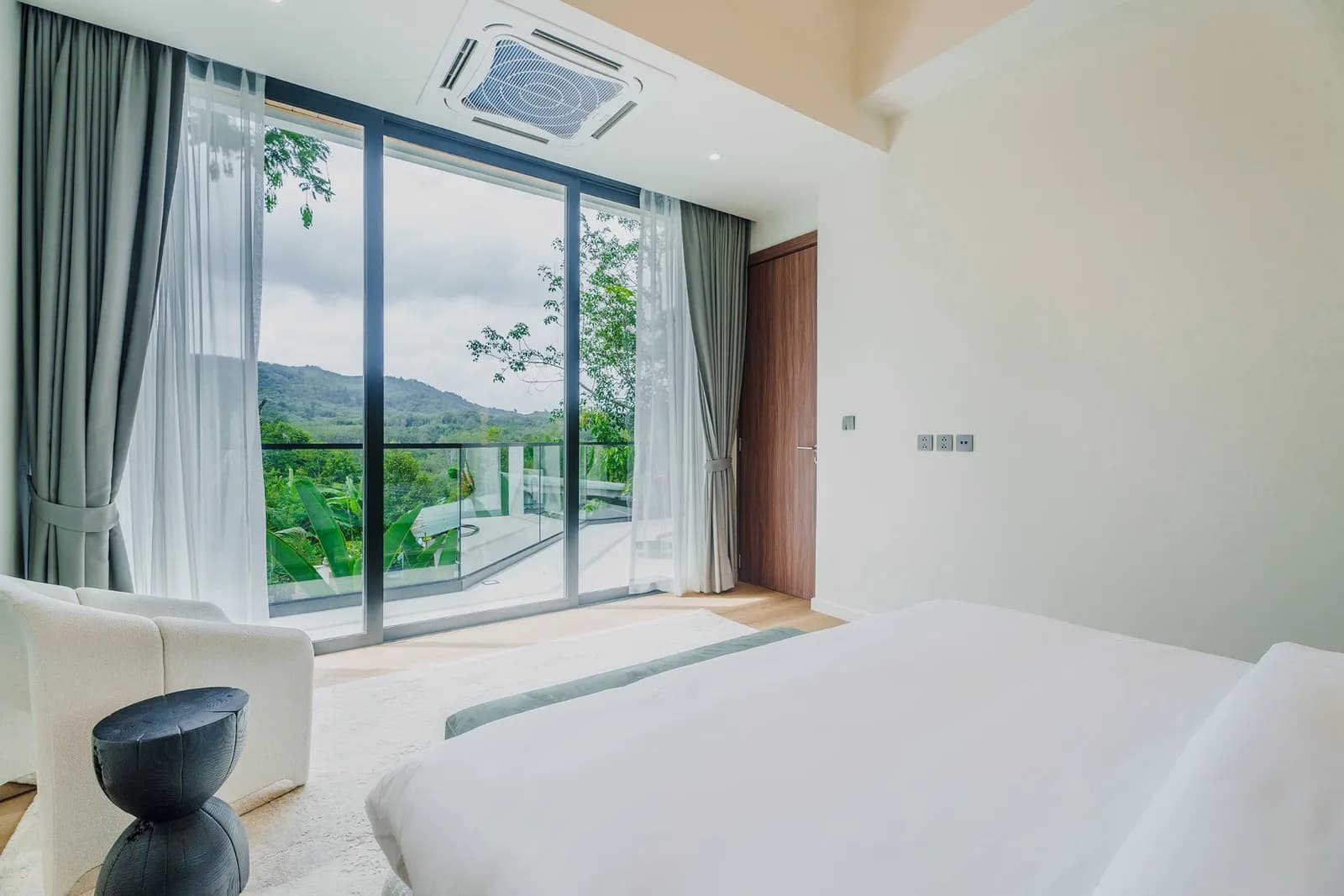 Modern 3-Bedroom Pool Villa for Sale Near Layan Beach – Phuket — Thumbnail 5