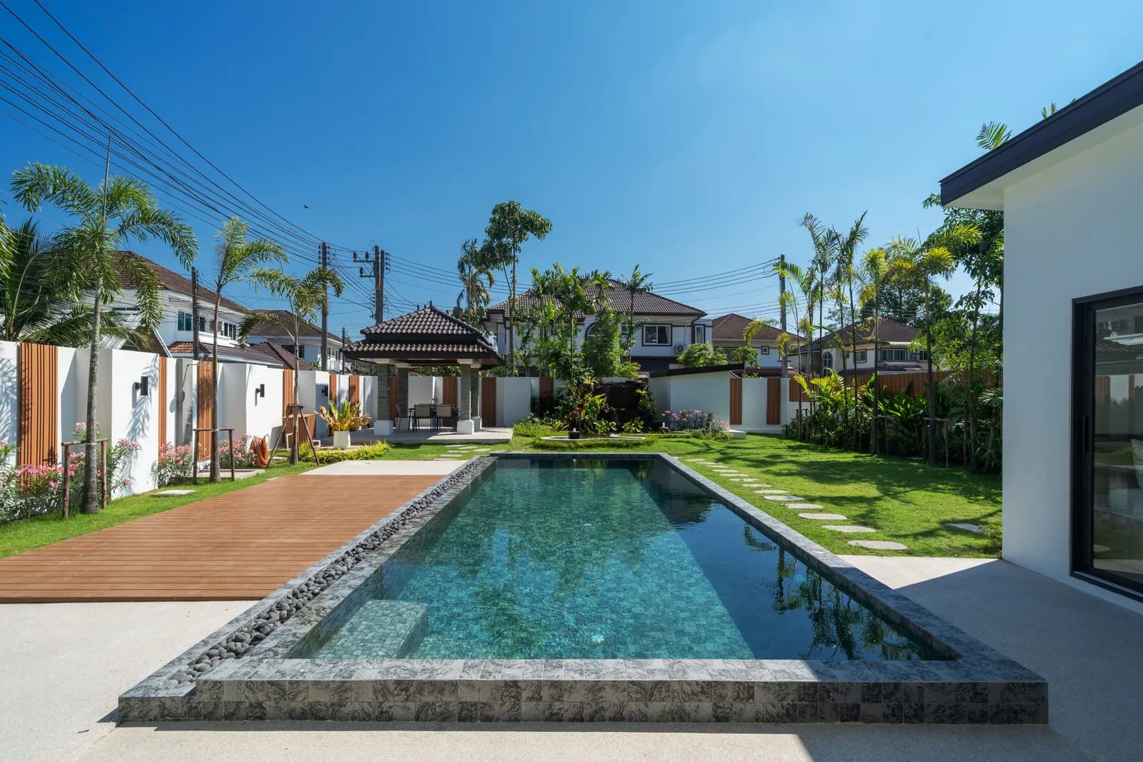 Stunning 4-Bedroom Villa with Pool in Sri Sunthon, Phuket | SI28052601 — Thumbnail 13