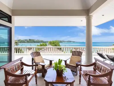 Beachfront 4 bedrooms with private pool villa for rent