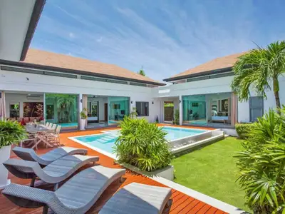 Gorgeous 4 bedrooms villa – Based in Rawai