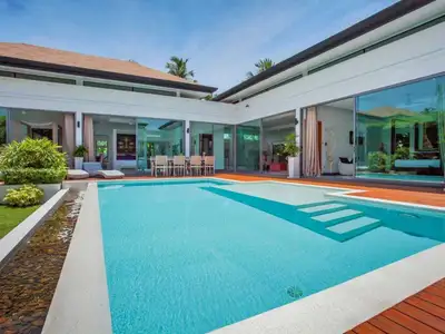 Gorgeous 4 bedrooms villa – Based in Rawai