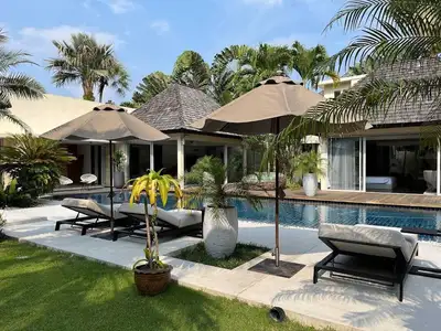 Big Luxury Pool Villa Layan Estate