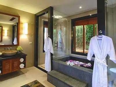 Grand Luxury Seaview 5 Bedrooms with private pool for rent in Surin Beach