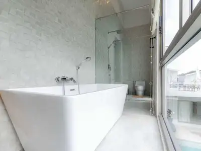 Modern 4 Bedrooms Pool Villa in Choeng Thale Phuket for rent