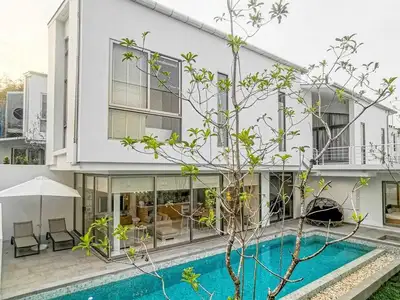 Modern 4 Bedrooms Pool Villa in Choeng Thale Phuket for rent