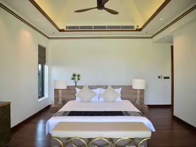 The Lake House Luxury 4 Bedrooms Pool Villa for rent