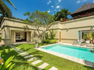 Tropical modern 3 Bedrooms pool villa for rent in Bangtao