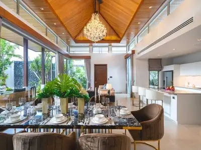 Luxury 4 Bedrooms with private pool Villa in Botanica Bangtao