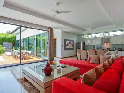 Modern 3 Bedrooms pool villa for rent in Rawai