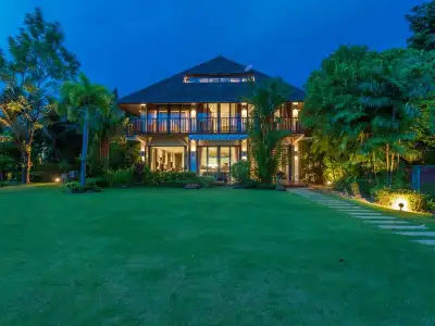5 Bedrooms with private pool villa in Bangtao for rent