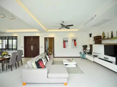 Luxury 3-Bedroom Private Pool Villa for Rent in Pasak, Cherng Thalay, Phuket