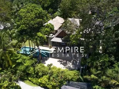 Oceanfront 5 bedrooms villa for rent in Trisara
