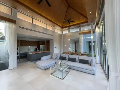 Modern luxury 4 bedrooms with private pool