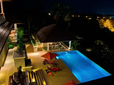 Private pool villa with 6 bedrooms for rent In Choeng Thale